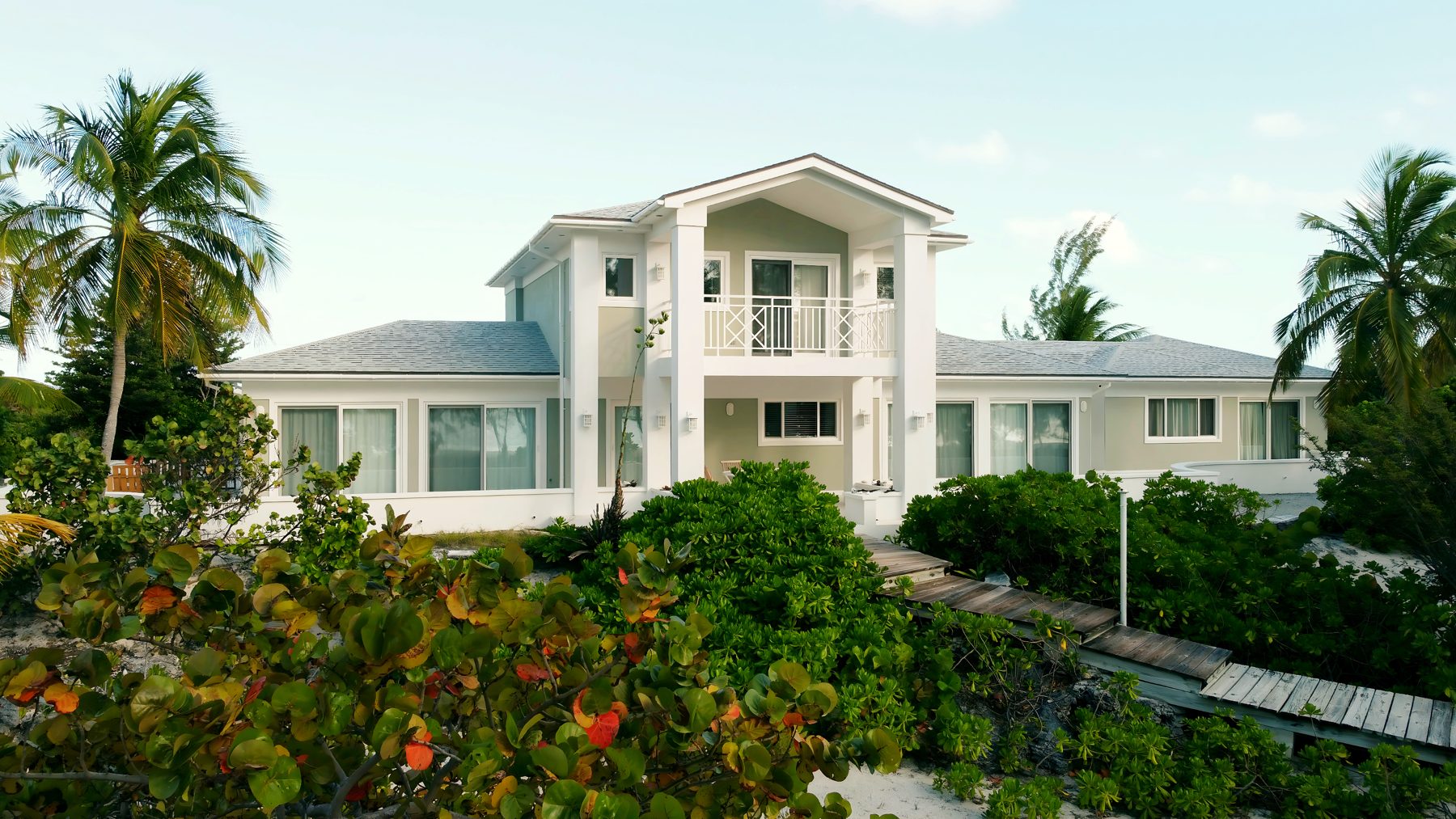 Villa Serenity am Strand von Cape Santa Maria, Long Island, Bahamas
