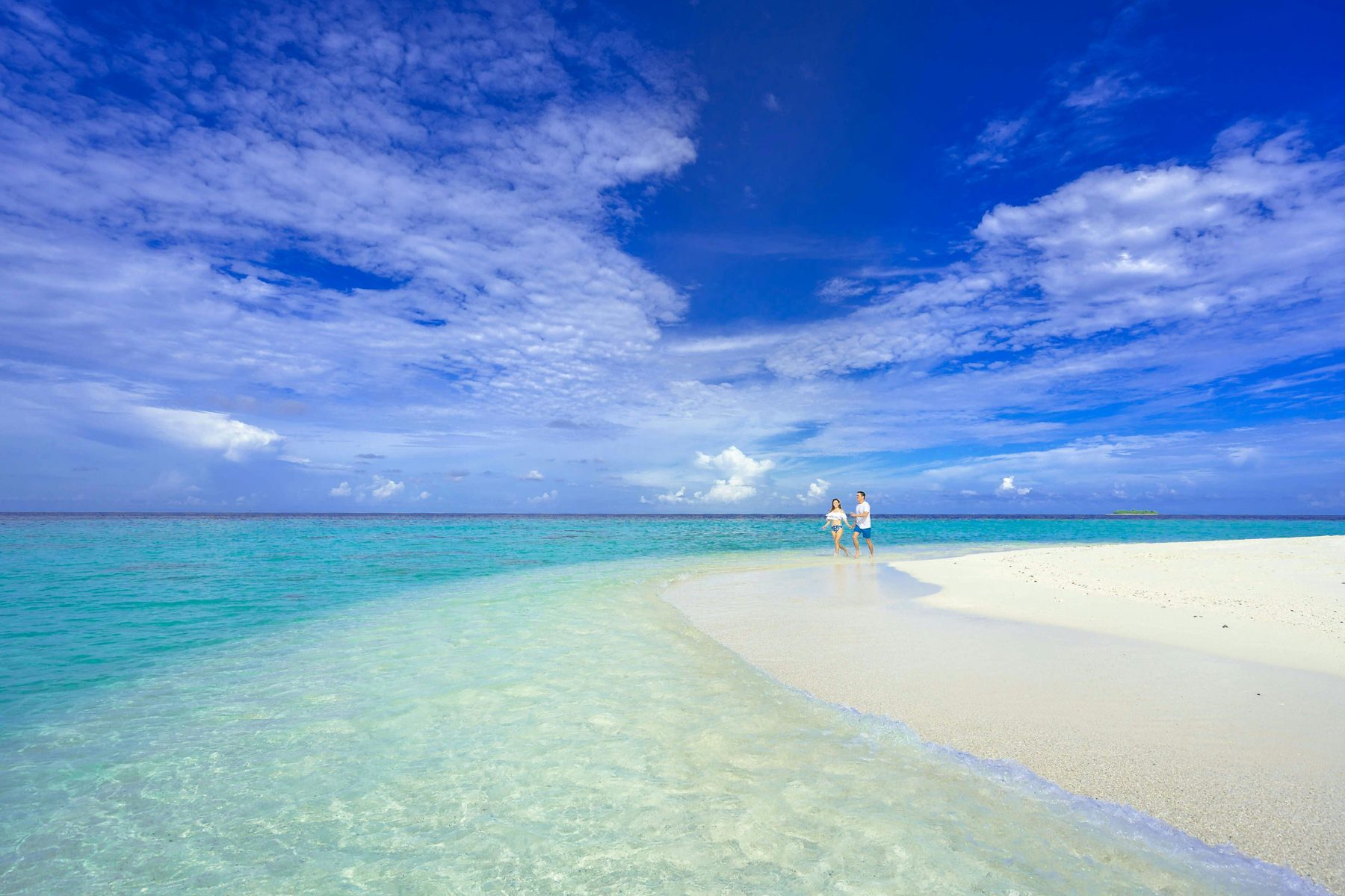Sandbank im türkisfarbenen Meer